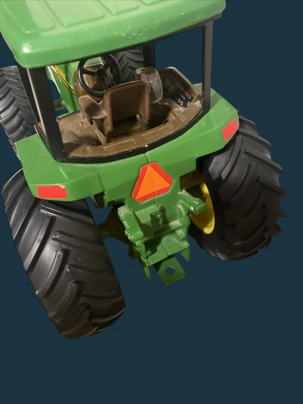 John Deere 8210 Diecast Toy Tractor 1/16 Scale ERTL Loose MFWD Duals 14